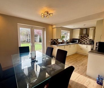 Queens Drive - Photo 3