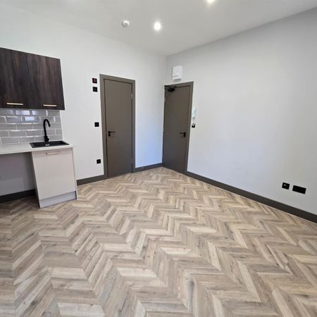 Green Lane, Shepperton TW17, London - Photo 4