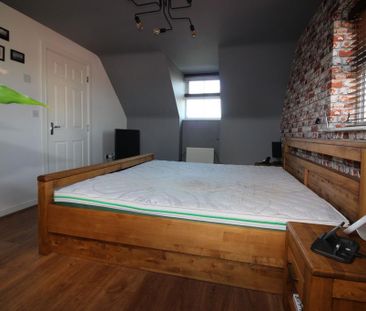 5 bedroom detached house to rent - Photo 4