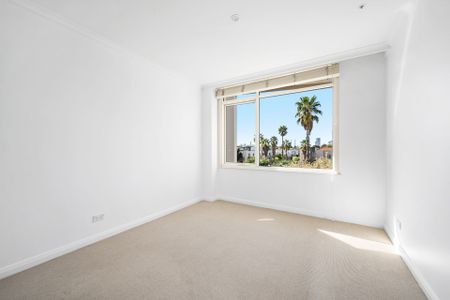 Unit 101/115 Beach Street, Port Melbourne. - Photo 4