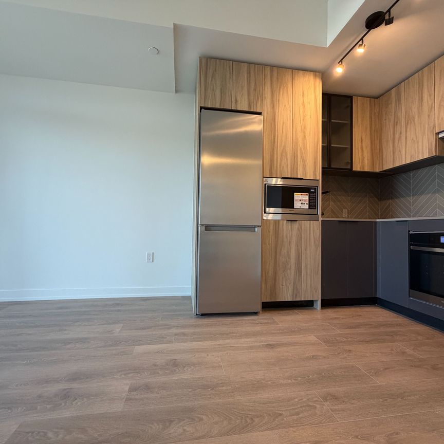 For Lease - 1037 The Queensway N/A Unit# 513, Toronto, Ontario - Photo 1