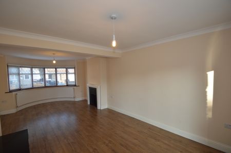 Selsey Crescent, Welling - Photo 3