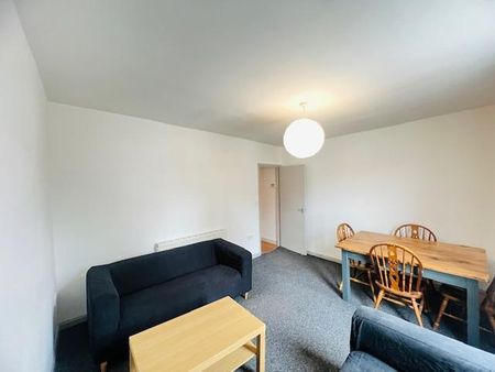 2 bedroom duplex to rent - Photo 3