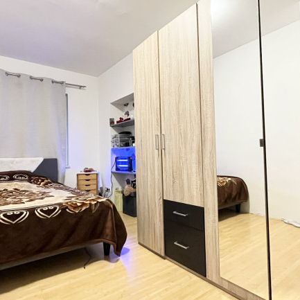 Helle 3-Zimmer Wohnung mit Vorgarten und Garage! - Foto 1