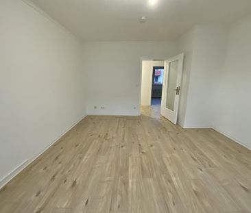 Neuer Laminatboden: Erdgeschosswohnung an der Kahlertstraße frei! - Foto 1