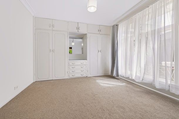 Freshly Renovated Three-Bedroom Home in Prime Blackburn Location - Photo 1