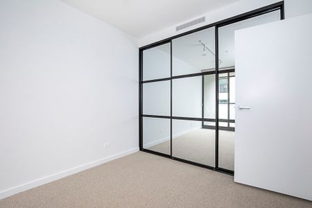 210/71 Constitution Avenue, Campbell. - Photo 2