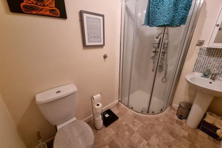 Brockhurst Road, GOSPORT - Photo 4