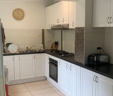 Paddington - Photo 1