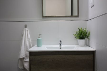 Room with double bed in Puerta del Sol - Photo 4