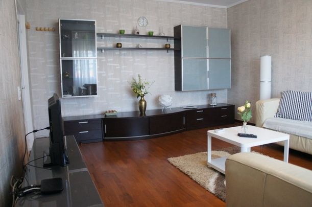 Apartament 3 camere vis-a-vis de Vitan Mall - Fotografie 1