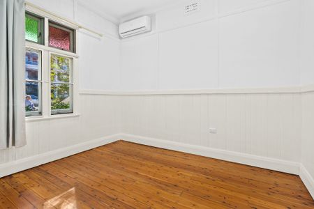 Delightful Home - Photo 5