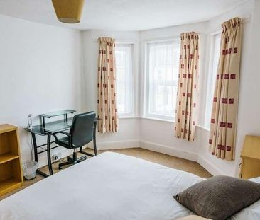 Orcheston Road, Charminster, BH8 - Photo 4