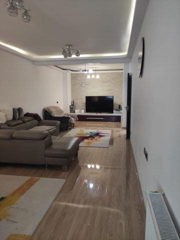 Apartament 3 camere Tractorul-Isaran - Photo 3