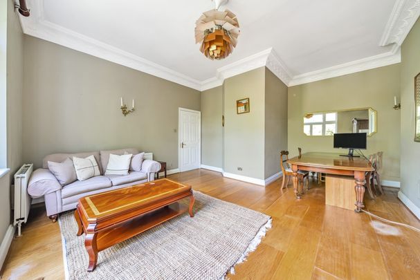 Belsize Park, London, NW3 - Photo 1