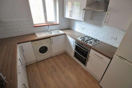 Foxholes Road, Oakdale, Poole, BH15 - Photo 5