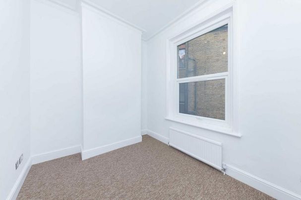 4 bedroom flat to rent - Photo 1
