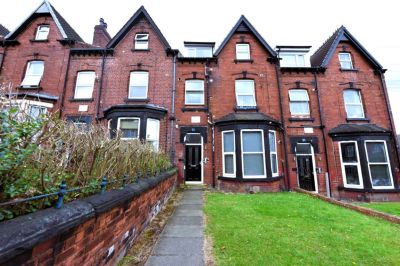 2 bedroom Flat in Kelso Road, Leeds - Photo 5