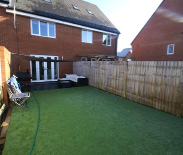 3 bedroom terraced house to rent - Photo 5