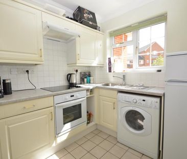 2 bedroom apartment to rent - Photo 4