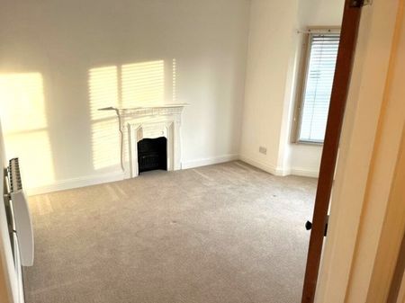 Humberstone Road, Cambridge £1,300 pcm ⓘ The monthly or weekly payment required by the landlord. Read our glossary page , 1 bedroom, flat, to let * Tenant info - Photo 5