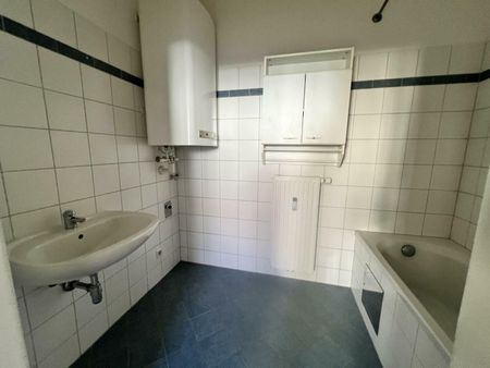 + Grazer Juwel + Helle möblierte 2-Zimmer Wohnung mit Altbau-Charme und durchdachter Raumaufteilung! - Photo 3