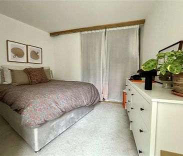 Hunt Close, London, W11 4JU - Photo 6