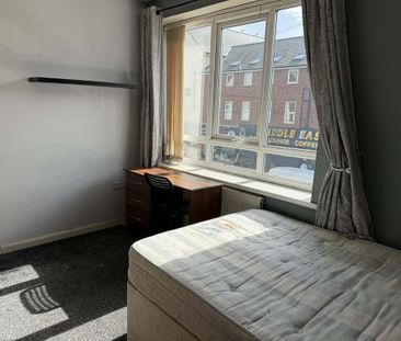 1 bedroom property to rent - Photo 3