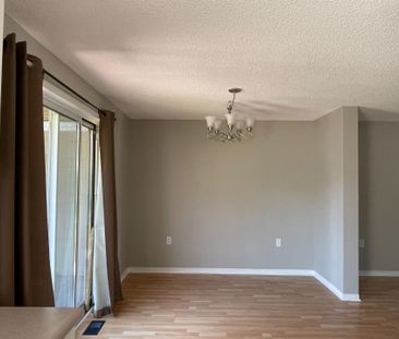 For Lease - 53 Garibaldi Drive Unit# Main, Barrie, Ontario - Photo 2