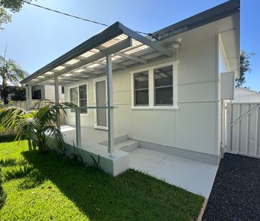 Coastal Charm Meets Modern Comfort - Photo 4