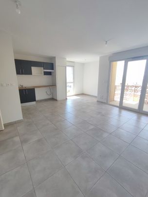 Location Appartement 3 pièces 62m² BRUGUIERES 31150 - Photo 1