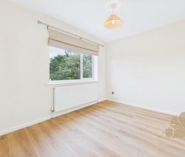 3 bedroom detached house to rent - Photo 4