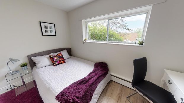 1394 Highgate Rd, Centrepointe, Ottawa, ON - Photo 1