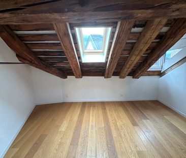 SION, magnfique 3,5 pièces aux combles - vieille ville - Photo 5