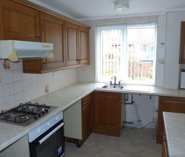 3 bedroom terraced house to rent - Photo 4