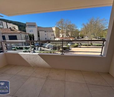 Location Appartement 2 pièces 43m² SOLLIES PONT 83210 - Photo 4