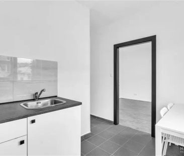 Pronájem moderního bytu v centru města - Fotografie 1