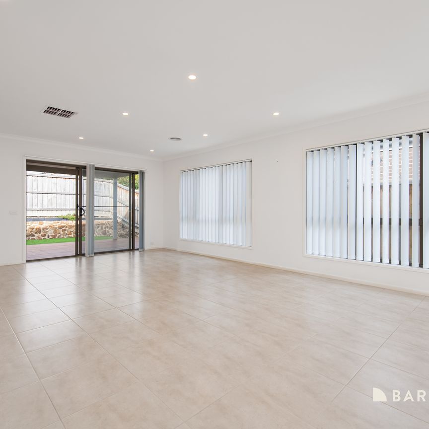 Spacious Family Living in a Convenient Officer Location! - Photo 1