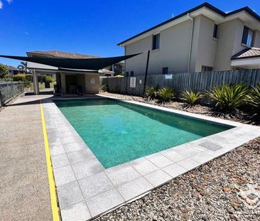 Stunning 3BED Townhouseate Close to Everything! - Photo 1