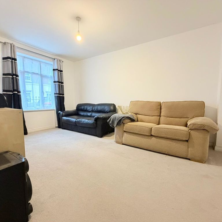 Sealand Way Kingsway, Gloucester - Photo 1