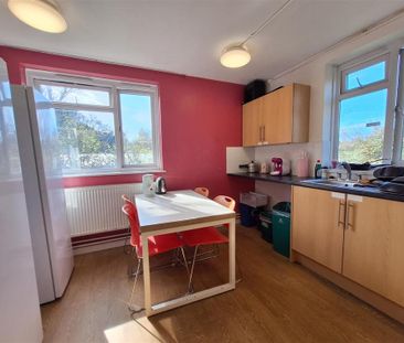 1 bedroom private hall to rent - Photo 3