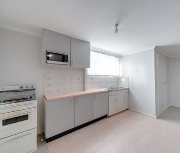 Great House in Quiet Street - Including Granny Flat - Photo 5