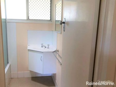 Walking Distance to Moranbah Township! - Photo 4