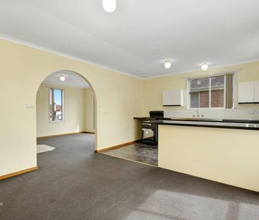 Popular Latrobe - Photo 1