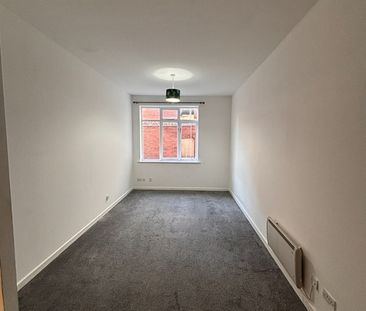 1 Bed Flat, Oldham Street, M4 - Photo 1
