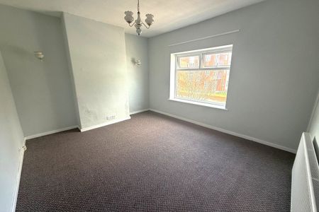 Duke Street - Photo 2