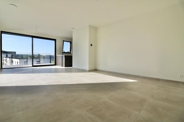 Nieuwbouwappartement met 1 slp, terras, ondergrondse autostaanplaats en kelderberging voor 860 EUR/mnd - foto 1