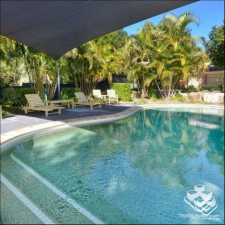 Townhouse for Rent â 25 Hogan Pl, Seventeen Mile Rocks QLD - Photo 2