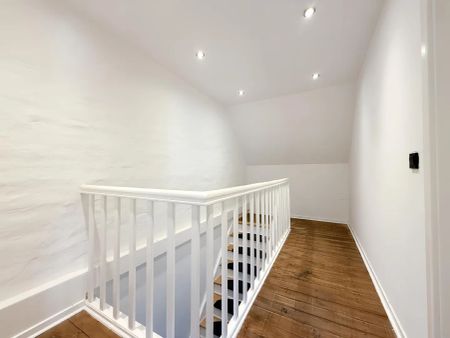 GROßZÜGIGE MASIONETTEWOHNUNG MIT 139 M² IM ZENTRUM ZU MIETEN! - Photo 2