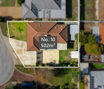Available Now! Lifestyle, Space & Convenience – Your Next Family Home - Photo 2